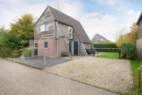 Prächtiges Ferienhaus im Wassererholungspark Yn'e Lijte Grou - Leeuwarden